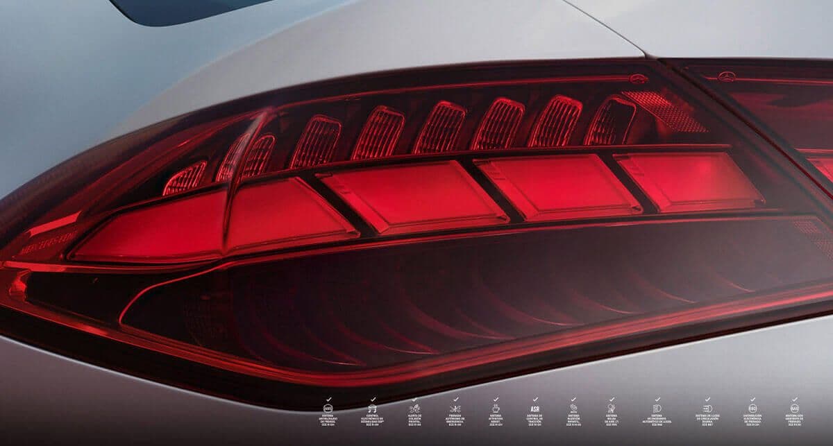 Galeria_Externa_Clase_C_Luces