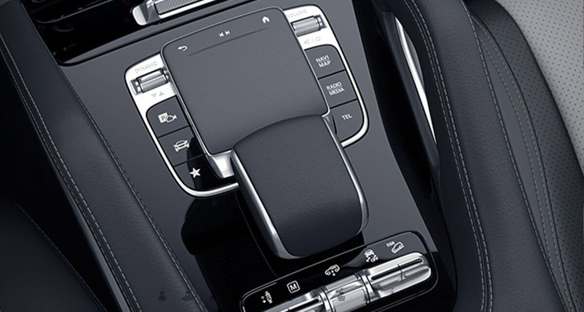 Galeria_Interior_Mercedes_Benz_GLS_Mandos